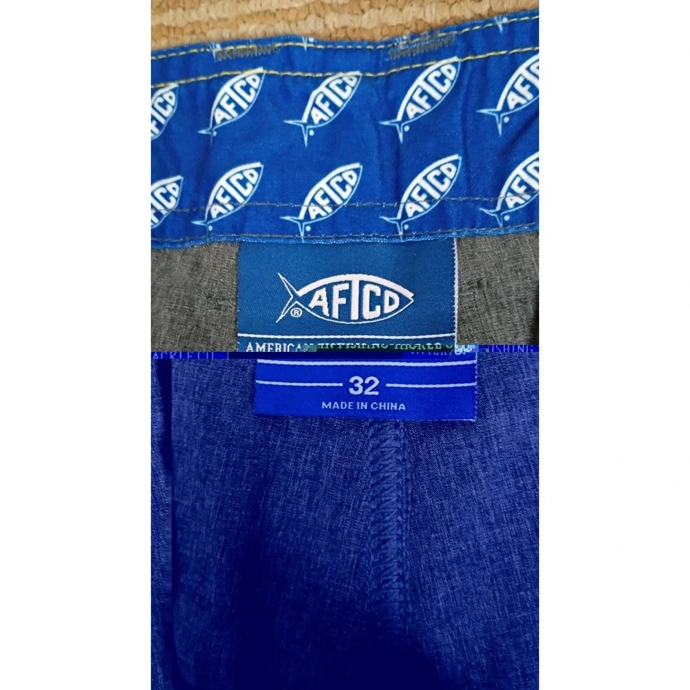 AFTCO Aftech Cargo Shorts Men's 32 Light Gray Stretch American Fishing Hybrid